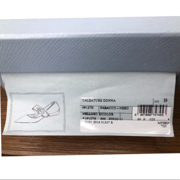 PRADA Two-Tone Velvet Point-Tie Flats NWT - Picture 7 of 12